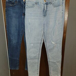 Lot Of 2 Seven Jeans Size 16 Seven7 Light Blue Distressed, Medium Blue 7